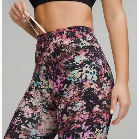 ⭐️HostPick⭐️Lululemon Leggings - Picture 2 of 6